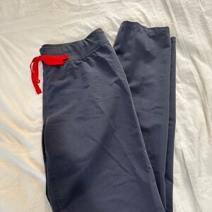 Figs Women's small tall regular waist Livingston scrub pants with red tie